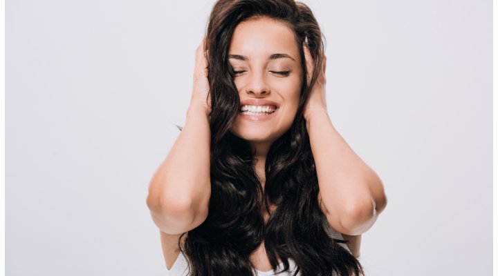 Capelli forti e sani: quali nutrienti non devono mai mancare